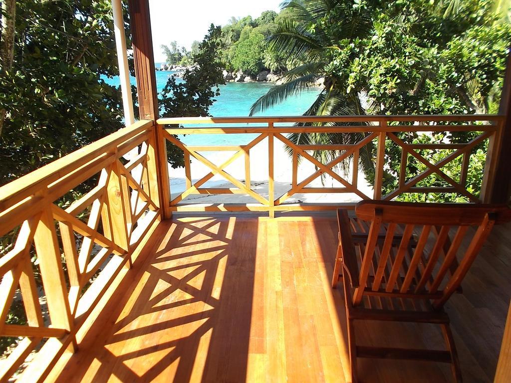 Lilot Beach Chalets Glacis  Ruang foto